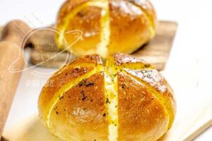 Korean-Garlic-Bun.jpg